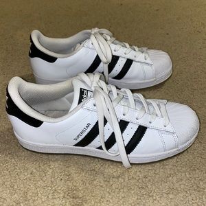 Adidas Superstar Sneakers